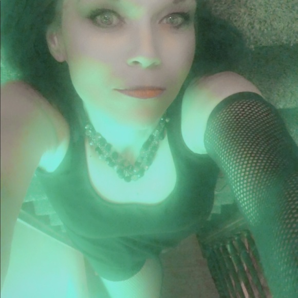 Meet your Posher, Lisa - Picture 7 of 11